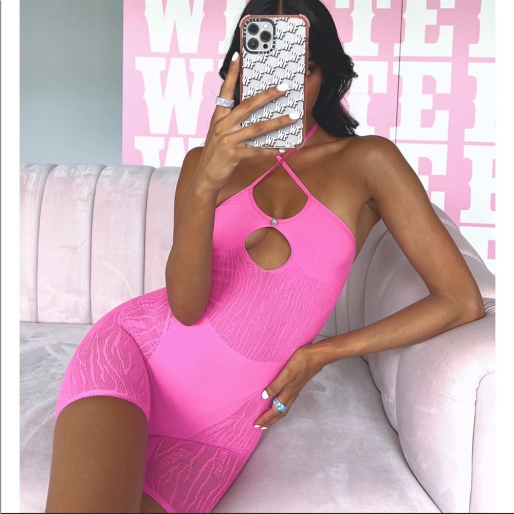 Keep them guessing romper- pink